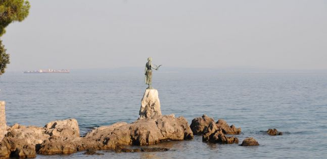 Настаняване в 2* или 3*